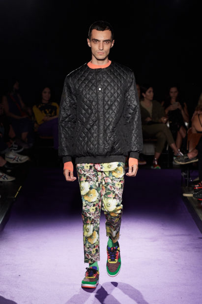 Desfile À La Garçonne

Coleção 01 - 2019


foto: Zé Takahashi