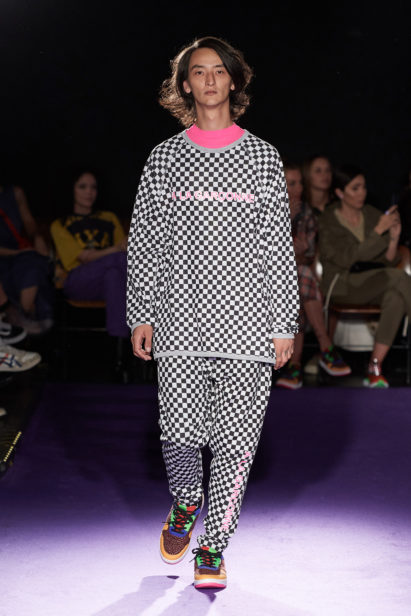 Desfile À La Garçonne

Coleção 01 - 2019


foto: Zé Takahashi