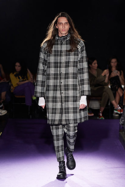 Desfile À La Garçonne

Coleção 01 - 2019


foto: Zé Takahashi