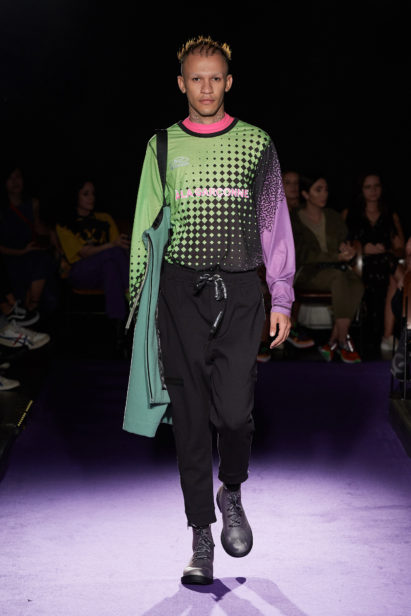 Desfile À La Garçonne

Coleção 01 - 2019


foto: Zé Takahashi