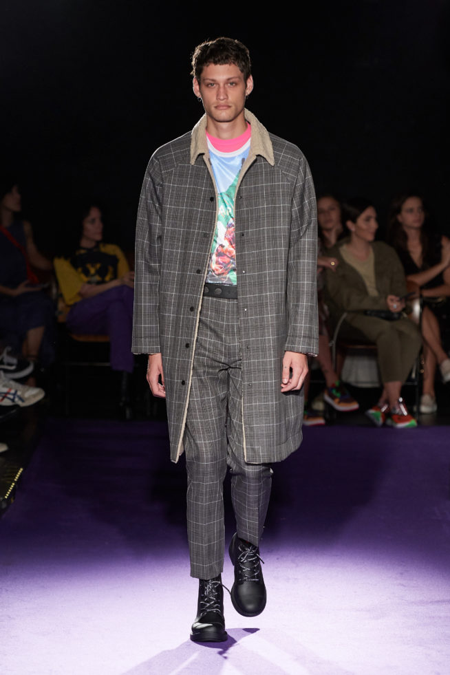 Desfile À La Garçonne

Coleção 01 - 2019


foto: Zé Takahashi