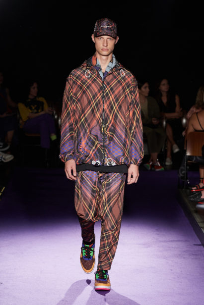 Desfile À La Garçonne

Coleção 01 - 2019


foto: Zé Takahashi