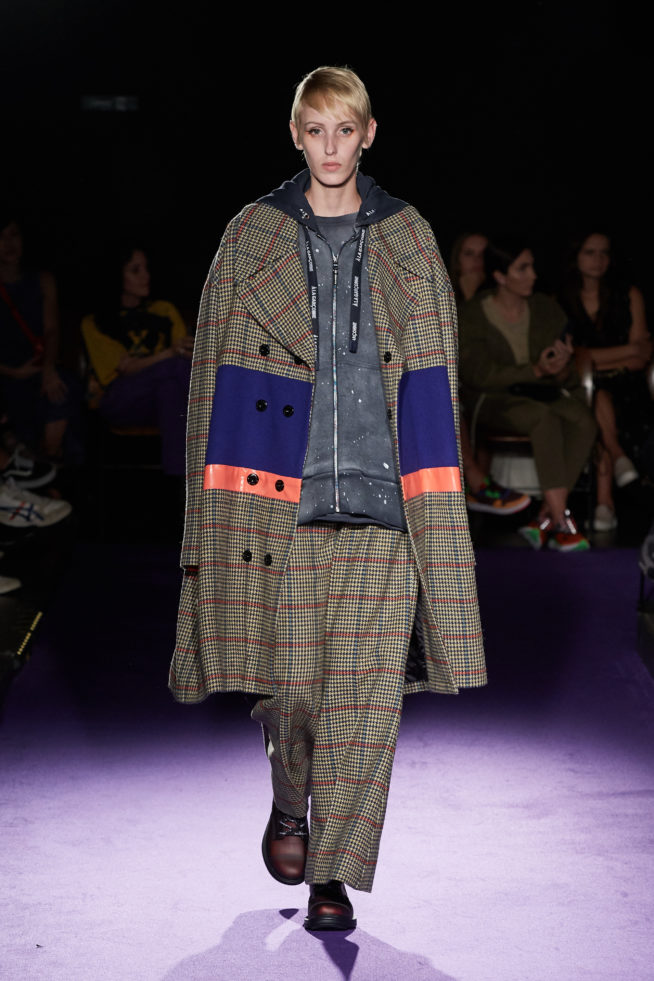 Desfile À La Garçonne

Coleção 01 - 2019


foto: Zé Takahashi