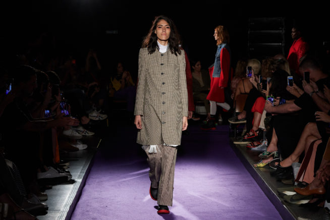 Desfile À La Garçonne

Coleção 01 - 2019


foto: Zé Takahashi