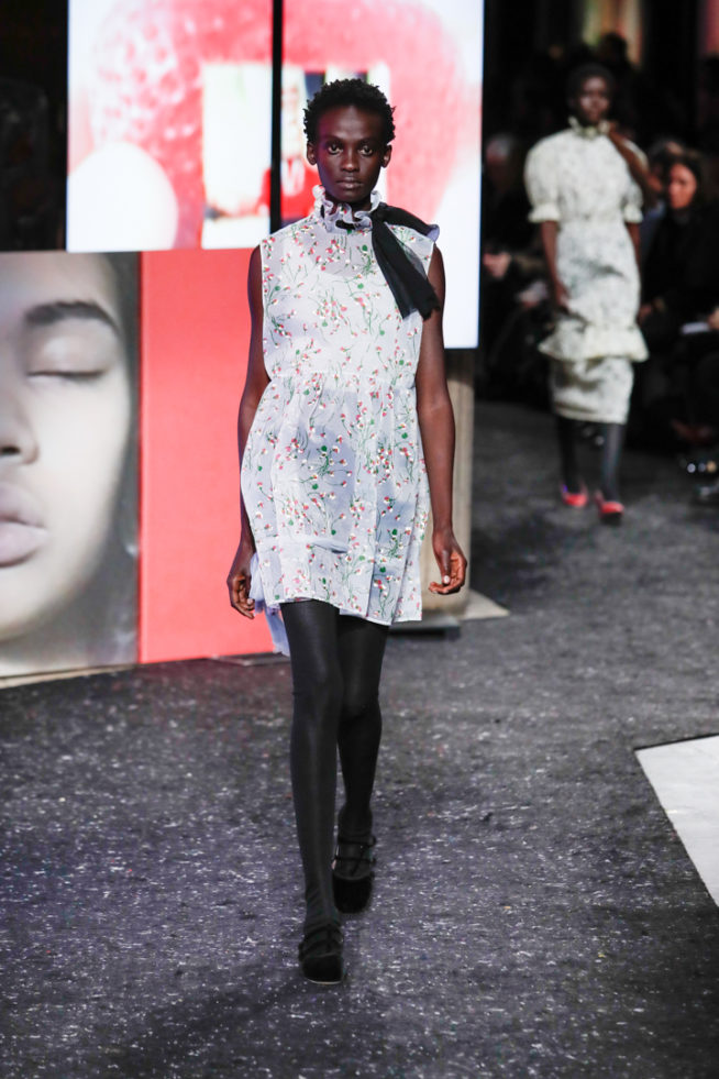 miumiufw19_03