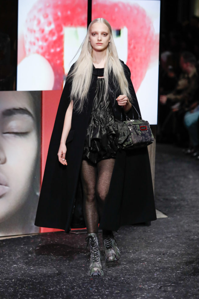 miumiufw19_05