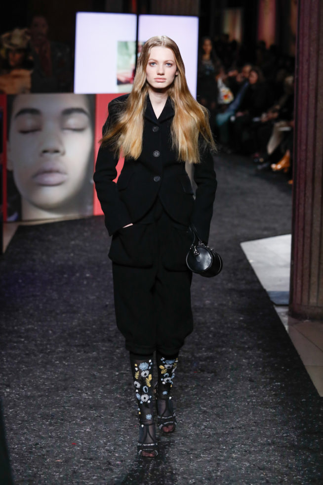 miumiufw19_06