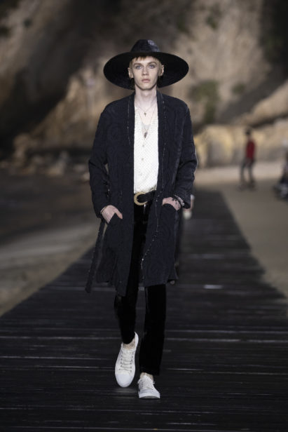 saint-laurent_men_ss20_runway_06_hr