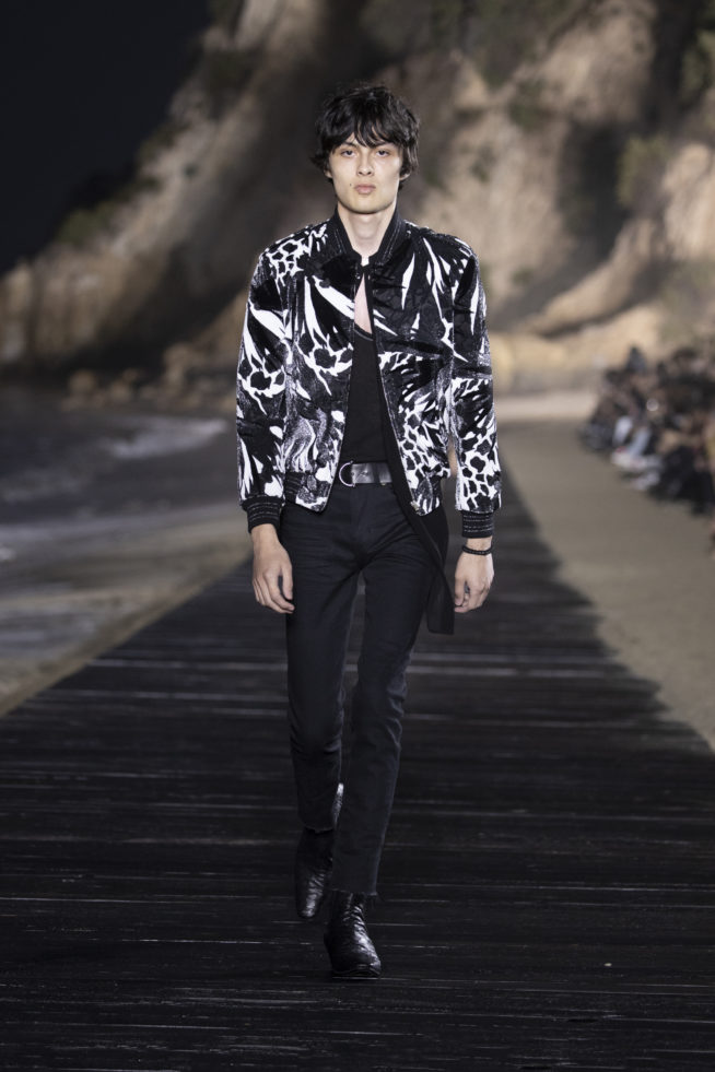 saint-laurent_men_ss20_runway_24_hr