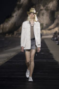 saint-laurent_men_ss20_runway_27_hr