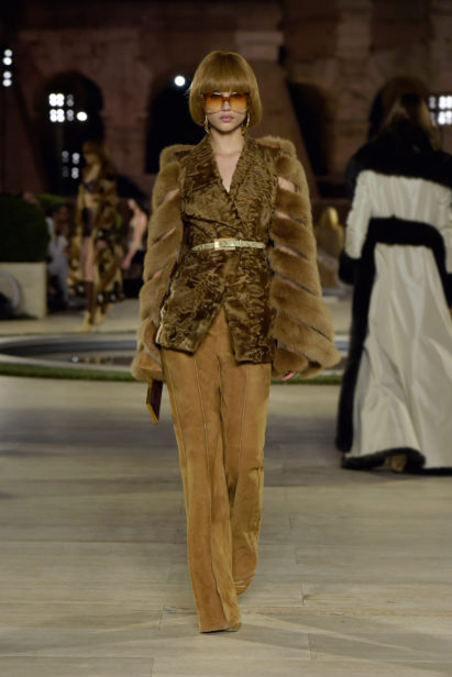 18_fendi-_couture_2019
