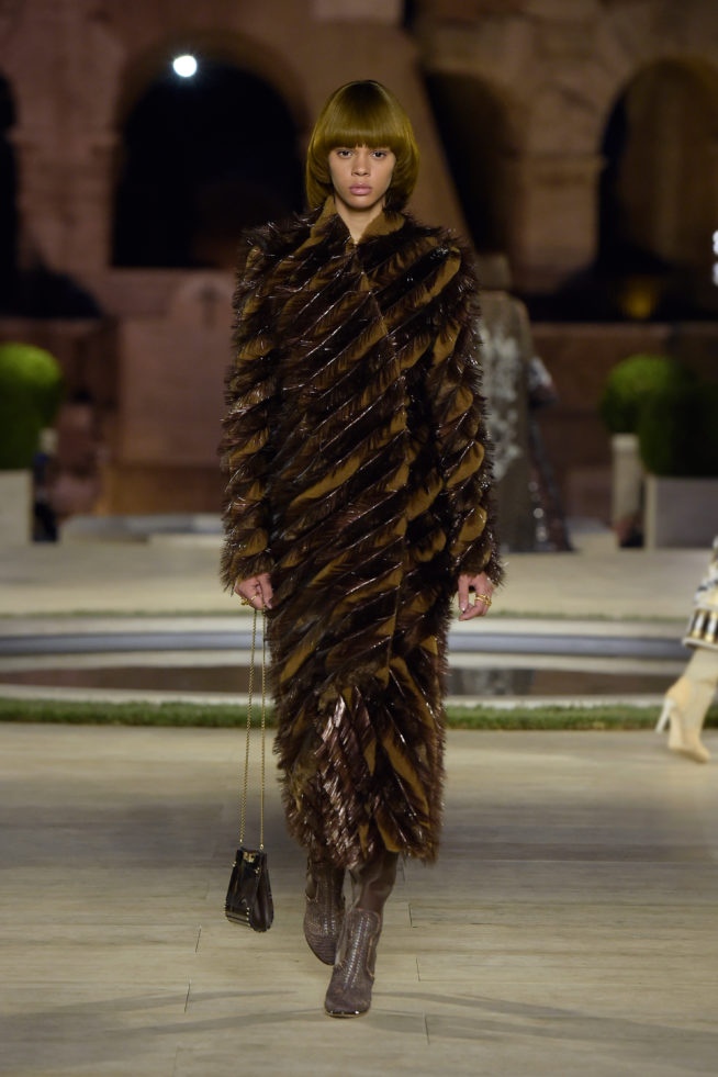 27_fendi-_couture_2019