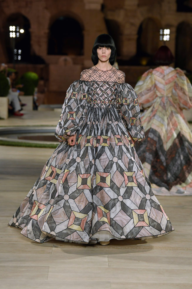 54_fendi-_couture_2019