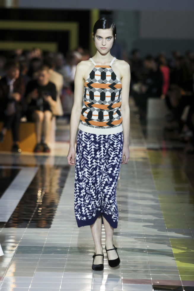 008prada_ss20_woman