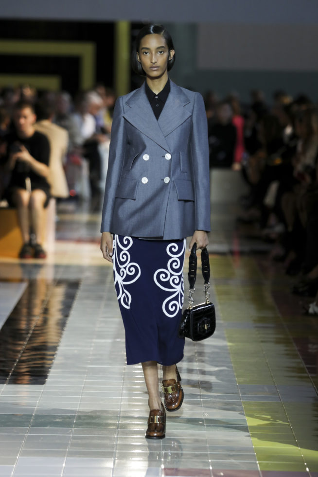 009prada_ss20_woman