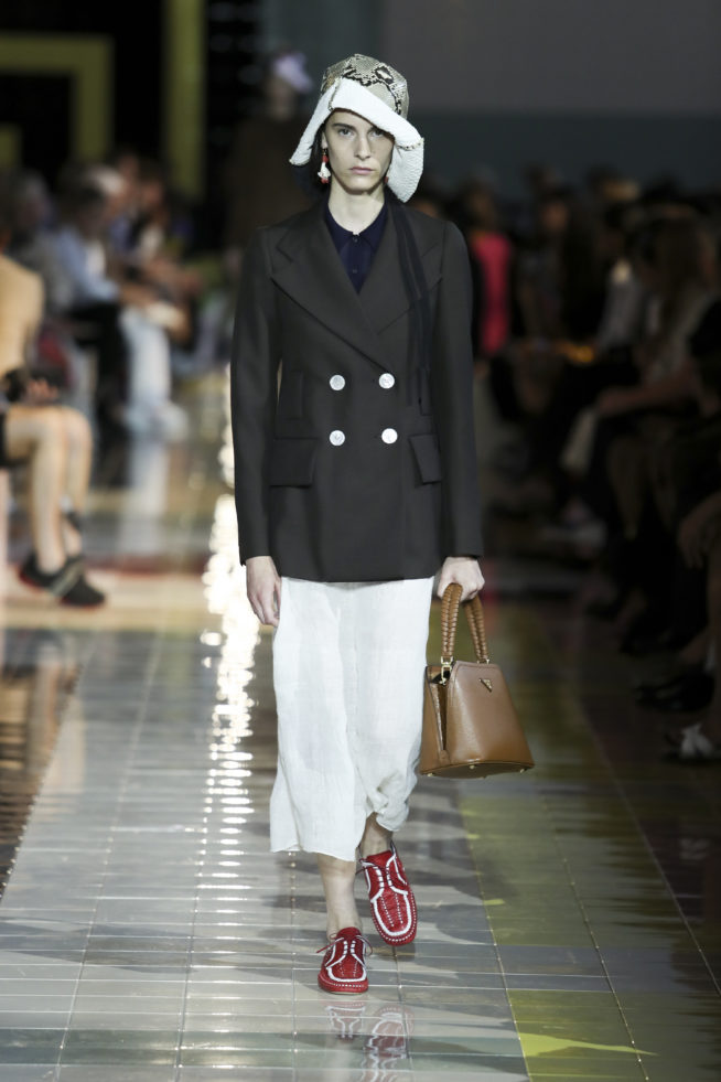 012prada_ss20_woman