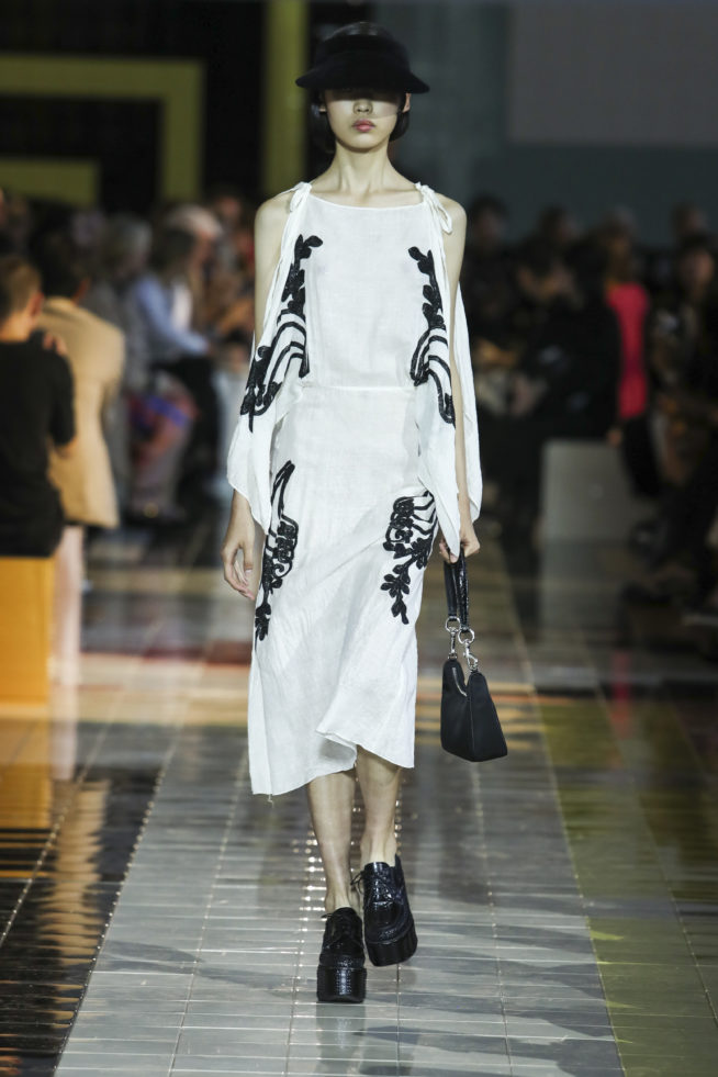 015prada_ss20_woman