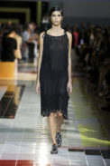 038prada_ss20_woman