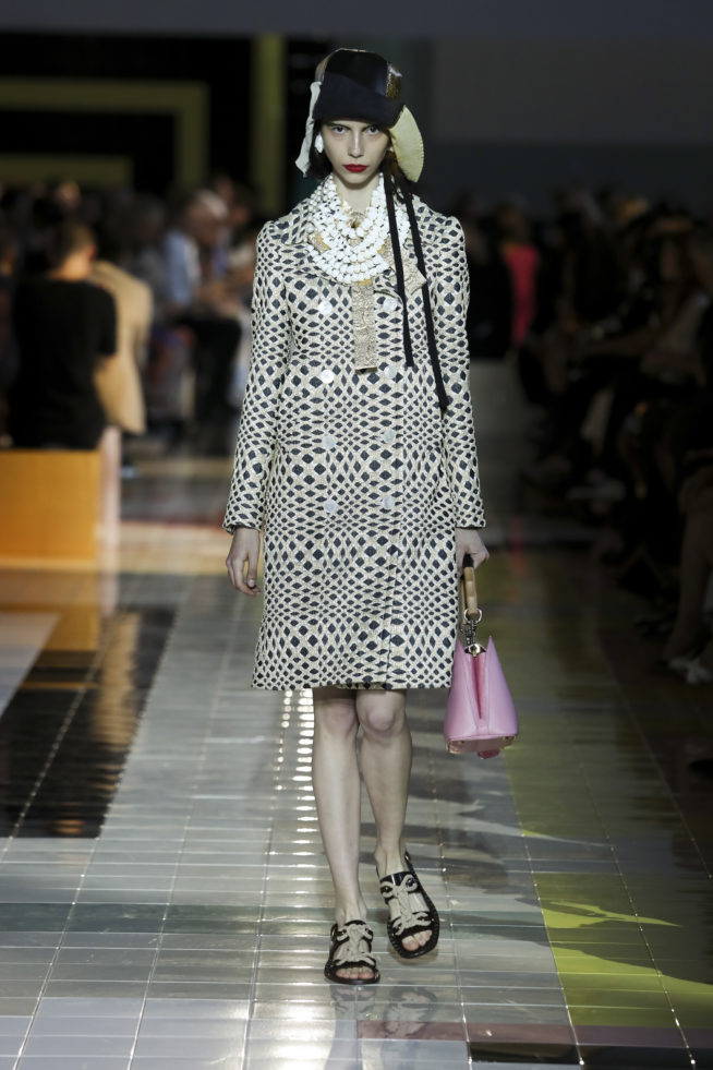 041prada_ss20_woman