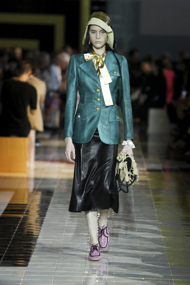 042prada_ss20_woman