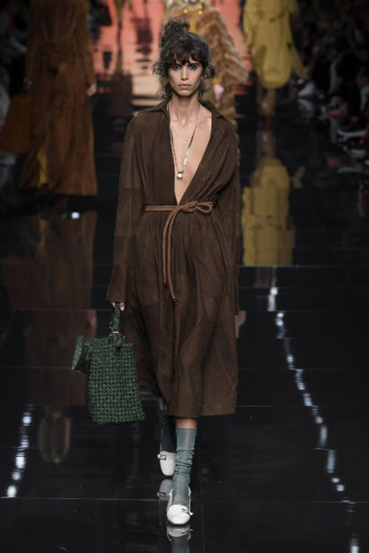 15_fendi-_woman_ss_20