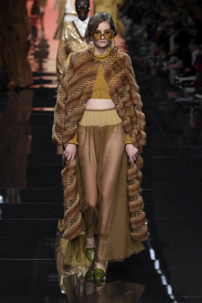 16_fendi-_woman_ss_20