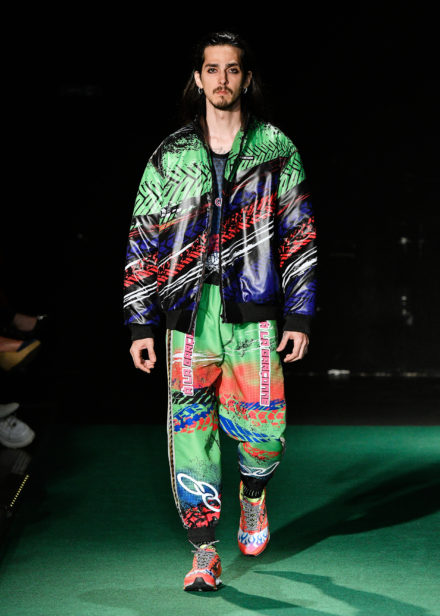 Desfile À La Garçonne

Coleção 02 - 2019


foto: Zé Takahashi