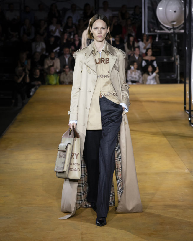 burberry-spring_summer-2020-collection-look-16