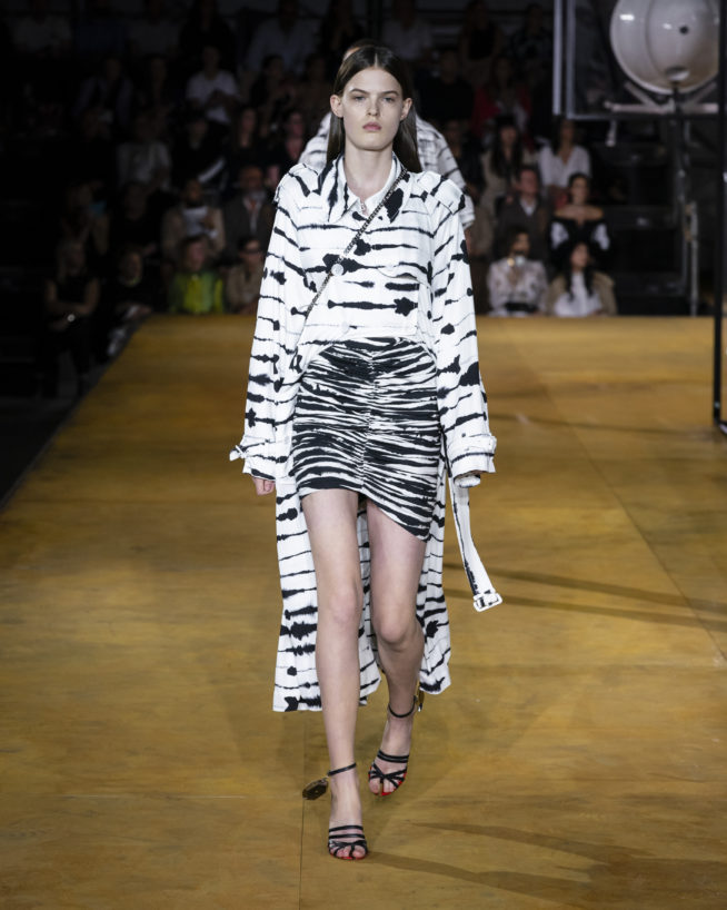 burberry-spring_summer-2020-collection-look-61