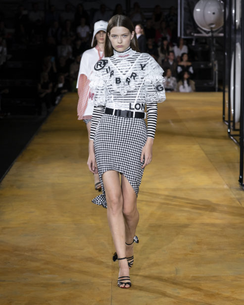 burberry-spring_summer-2020-collection-look-72