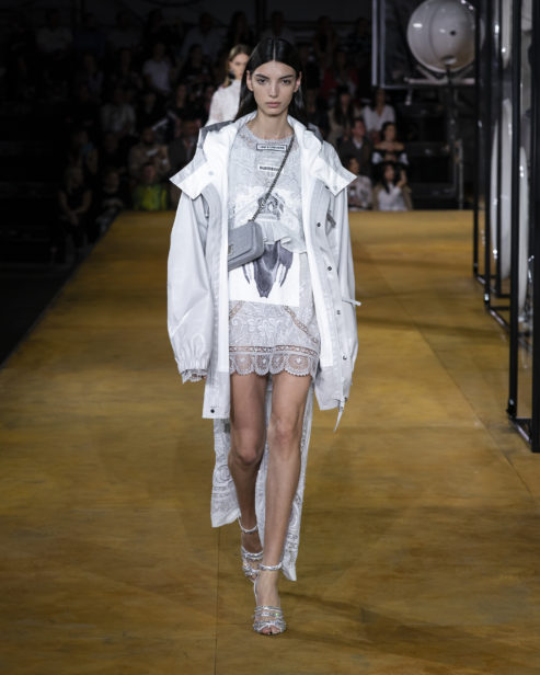 burberry-spring_summer-2020-collection-look-96
