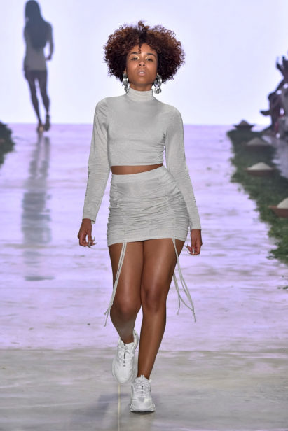 Isaac Silva - SPFW N48

Inverno 2020

Foto: Zé Takahashi/ FOTOSITE