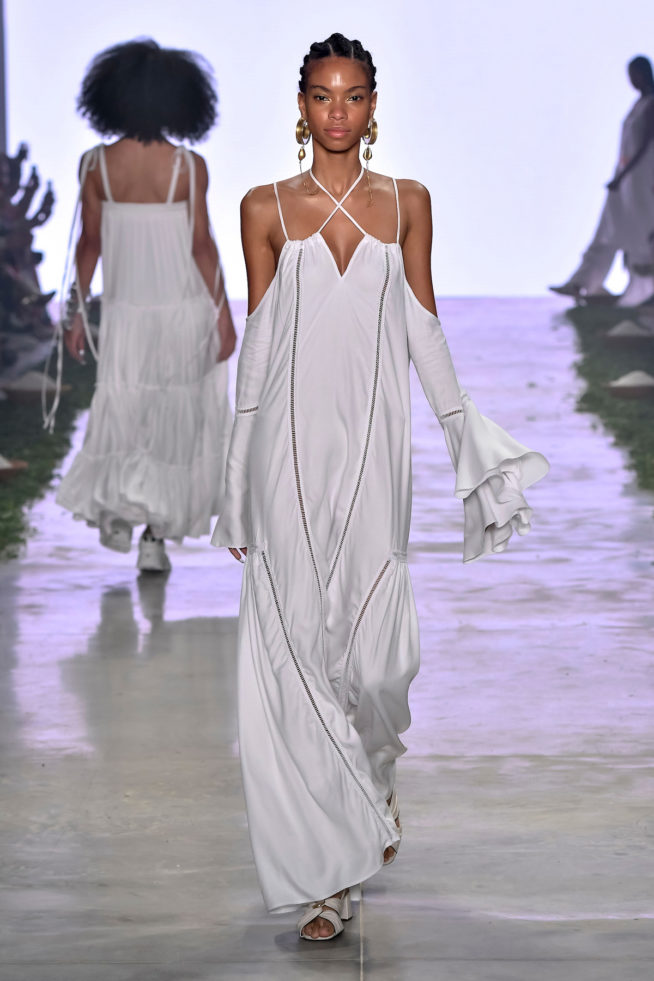 Isaac Silva - SPFW N48

Inverno 2020

Foto: Zé Takahashi/ FOTOSITE