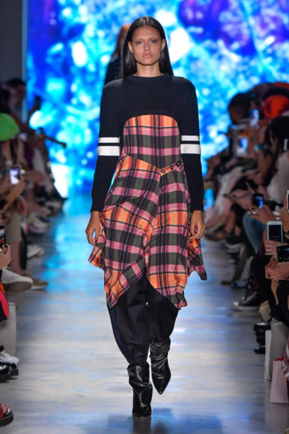 Modem - SPFW N48

Inverno 2020

Foto: Zé Takahashi/ FOTOSITE