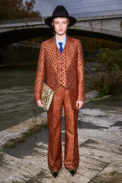 look_11