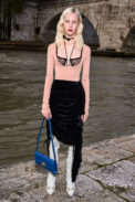 look_23