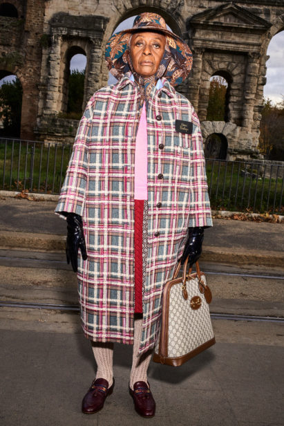 look_26