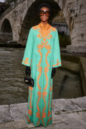 look_30