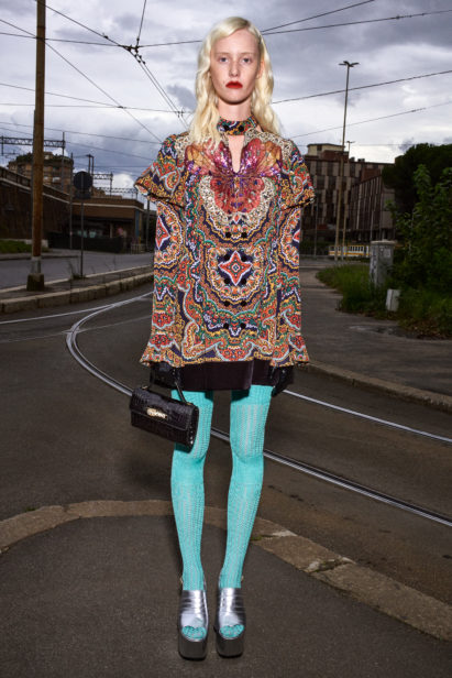 look_36