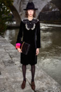 look_44