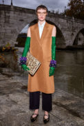 look_46