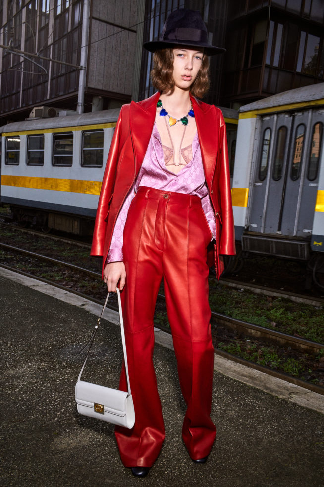 look_52