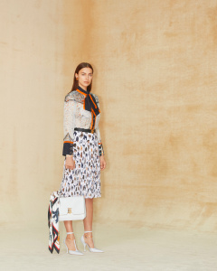 burberry-autumn_winter-2020-pre-collection-look-1