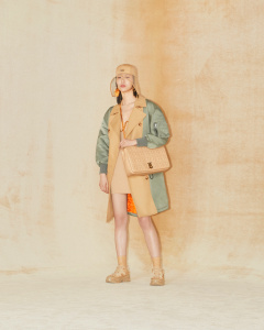 burberry-autumn_winter-2020-pre-collection-look-32