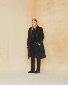 burberry-autumn_winter-2020-pre-collection-look-37