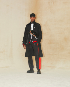 burberry-autumn_winter-2020-pre-collection-look-44