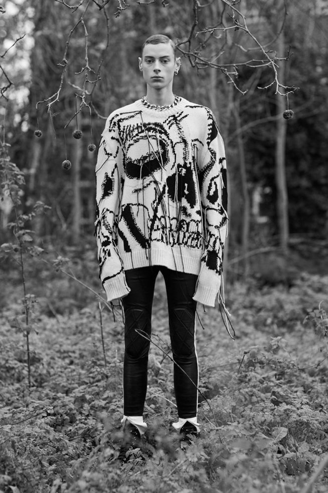 https___hypebeast-com_image_2020_01_alexander-mcqueen-fall-winter-2020-lookbook-mens-sarah-burton-22