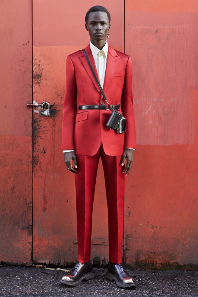 https___hypebeast-com_image_2020_01_alexander-mcqueen-fall-winter-2020-lookbook-mens-sarah-burton-29