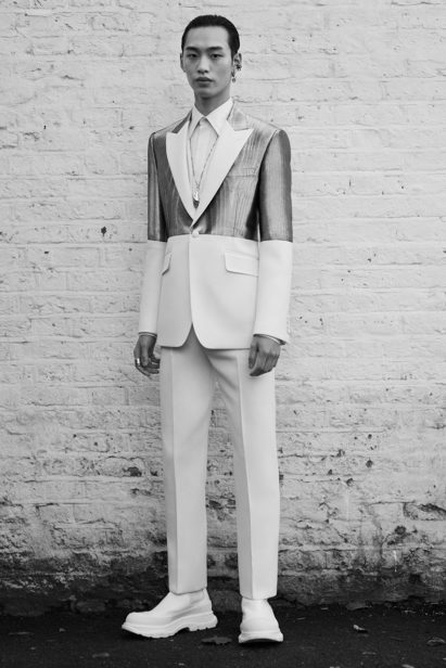 https___hypebeast-com_image_2020_01_alexander-mcqueen-fall-winter-2020-lookbook-mens-sarah-burton-33