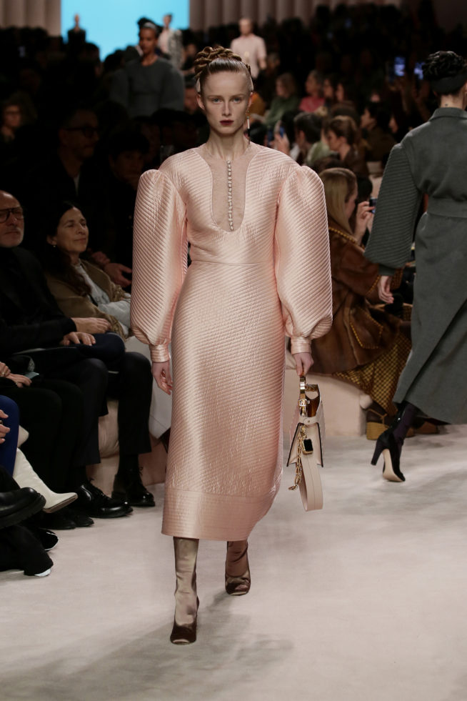02_fendi_woman_fw_20_21